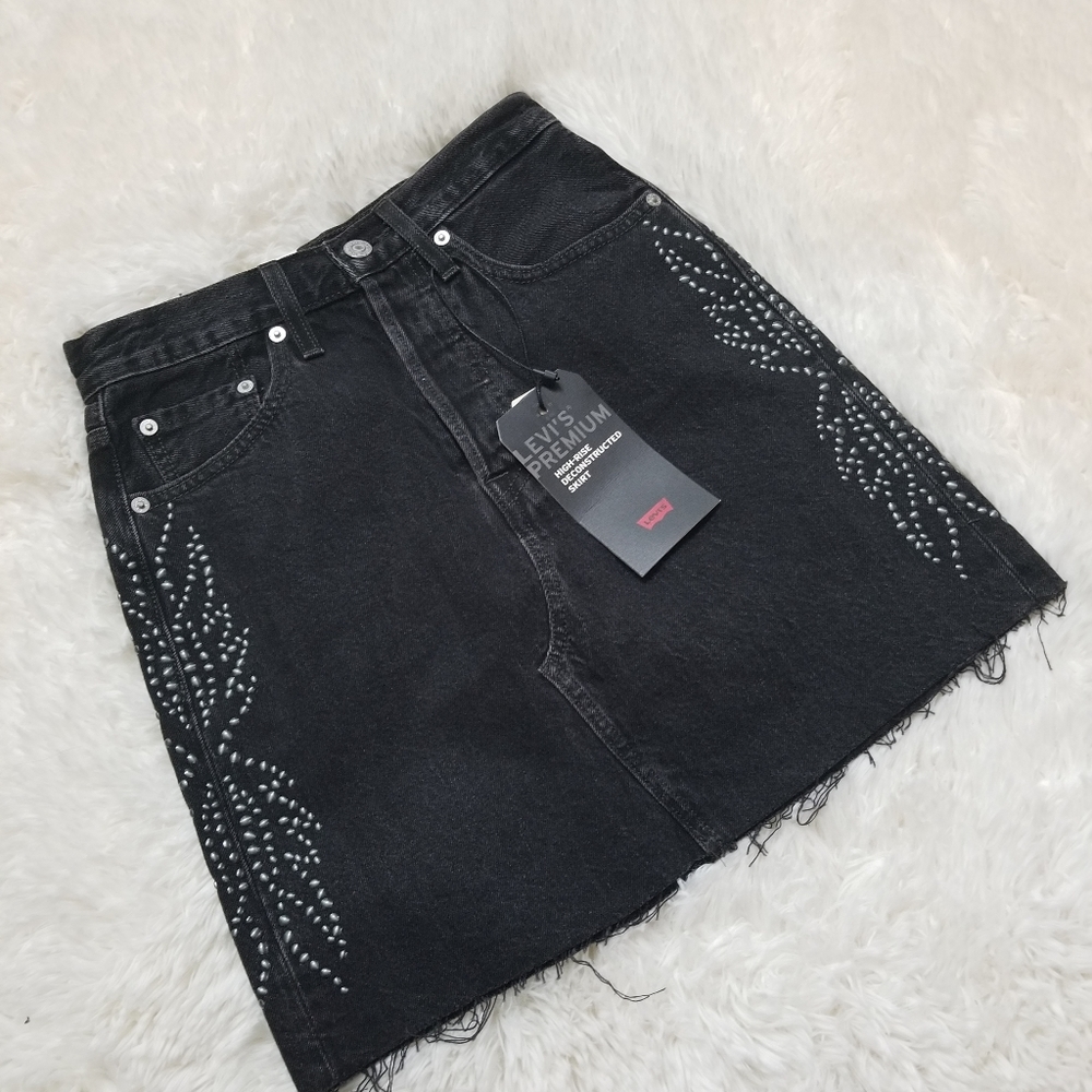 NWT Levi's Black denim skirt with studs